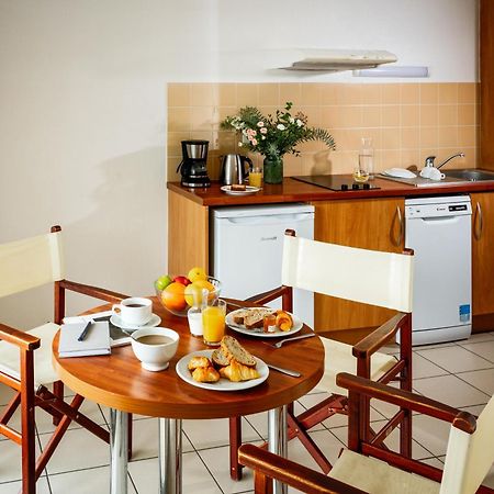 Residences Valdys Thalasso & Spa De Rockroum Роскоф Екстериор снимка