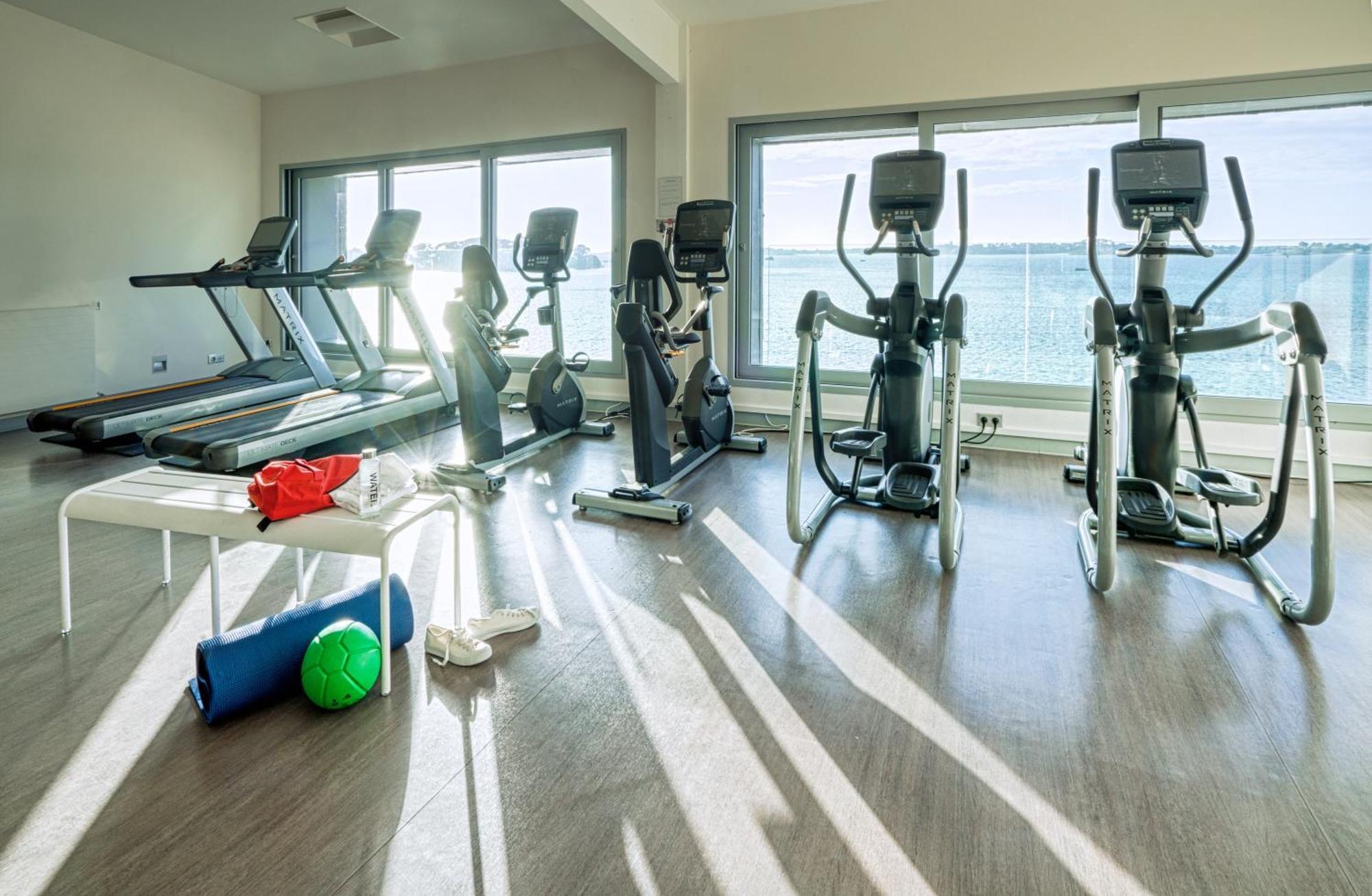 Residences Valdys Thalasso & Spa De Rockroum Роскоф Екстериор снимка
