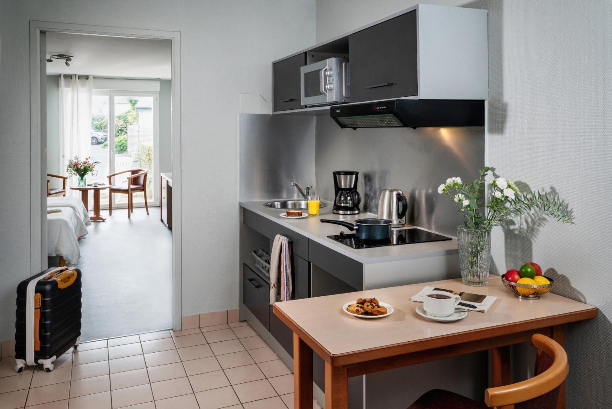Residences Valdys Thalasso & Spa De Rockroum Роскоф Екстериор снимка