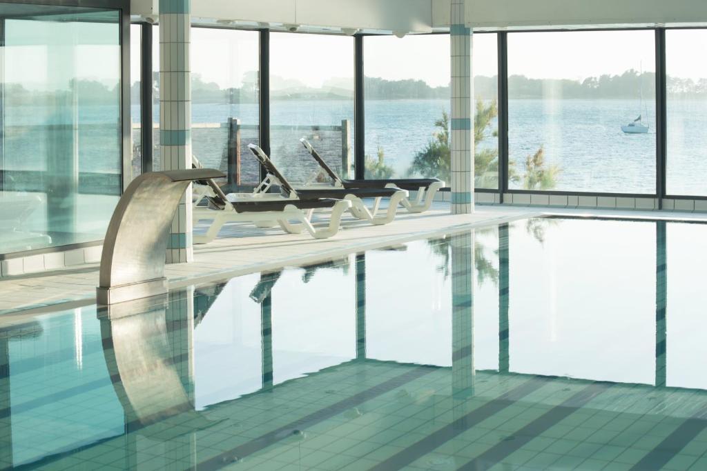 Residences Valdys Thalasso & Spa De Rockroum Роскоф Екстериор снимка